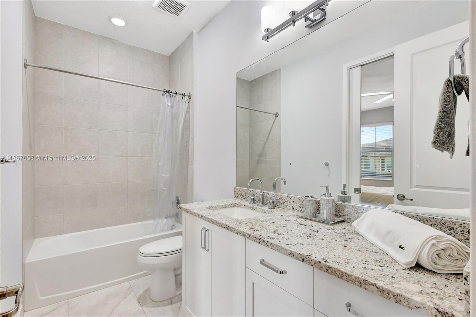 POINTE MIDTOWN - Residential