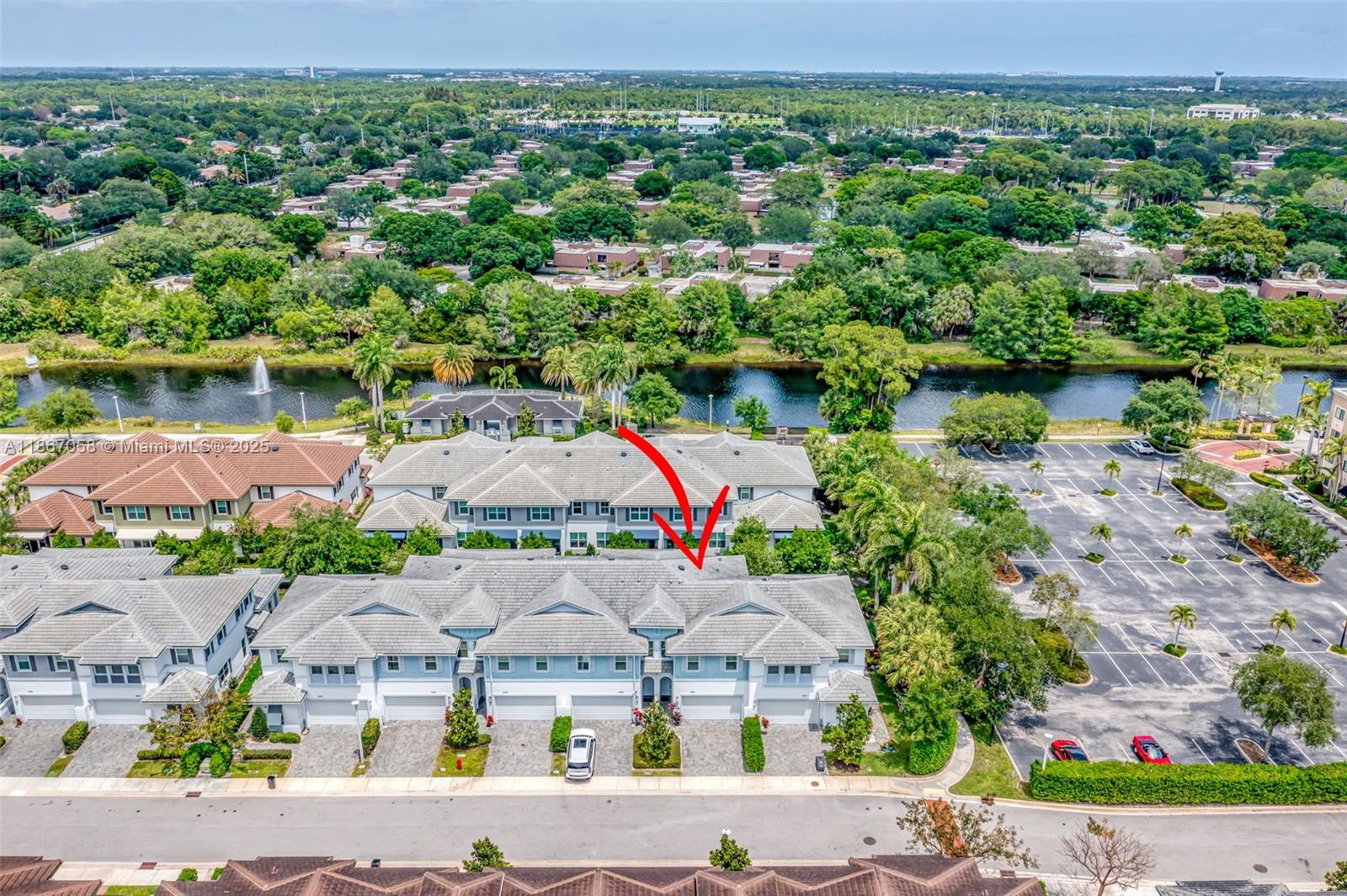 POINTE MIDTOWN - Residential