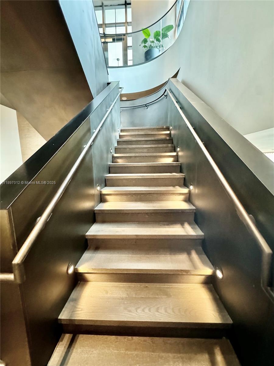 Gale/Natiivo - Residential Lease