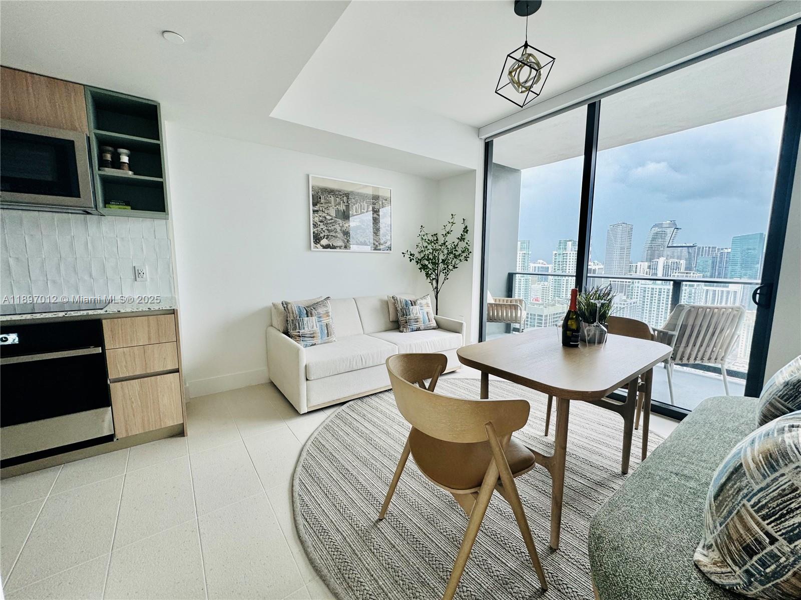 Gale/Natiivo - Residential Lease