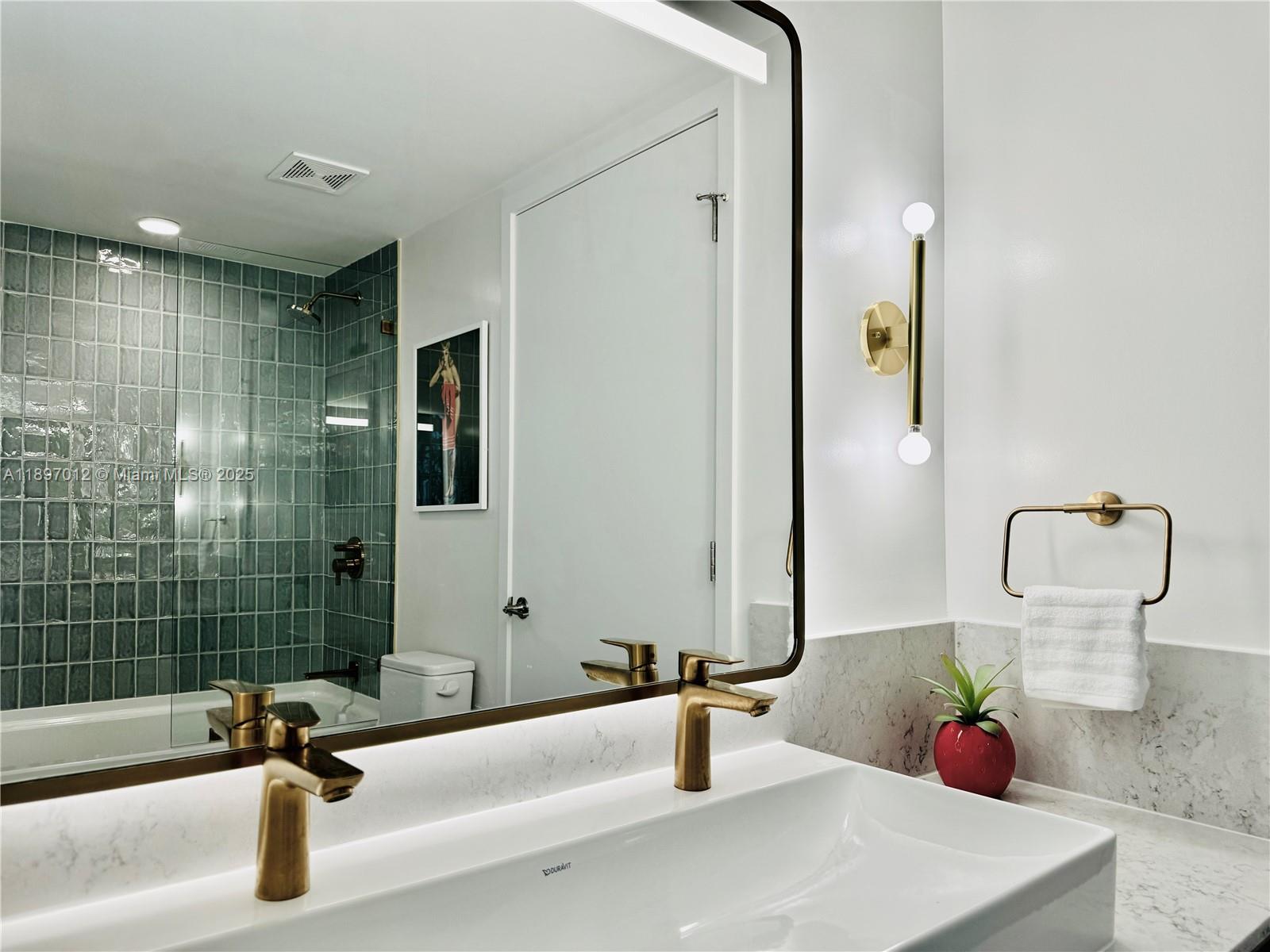 Gale/Natiivo - Residential Lease