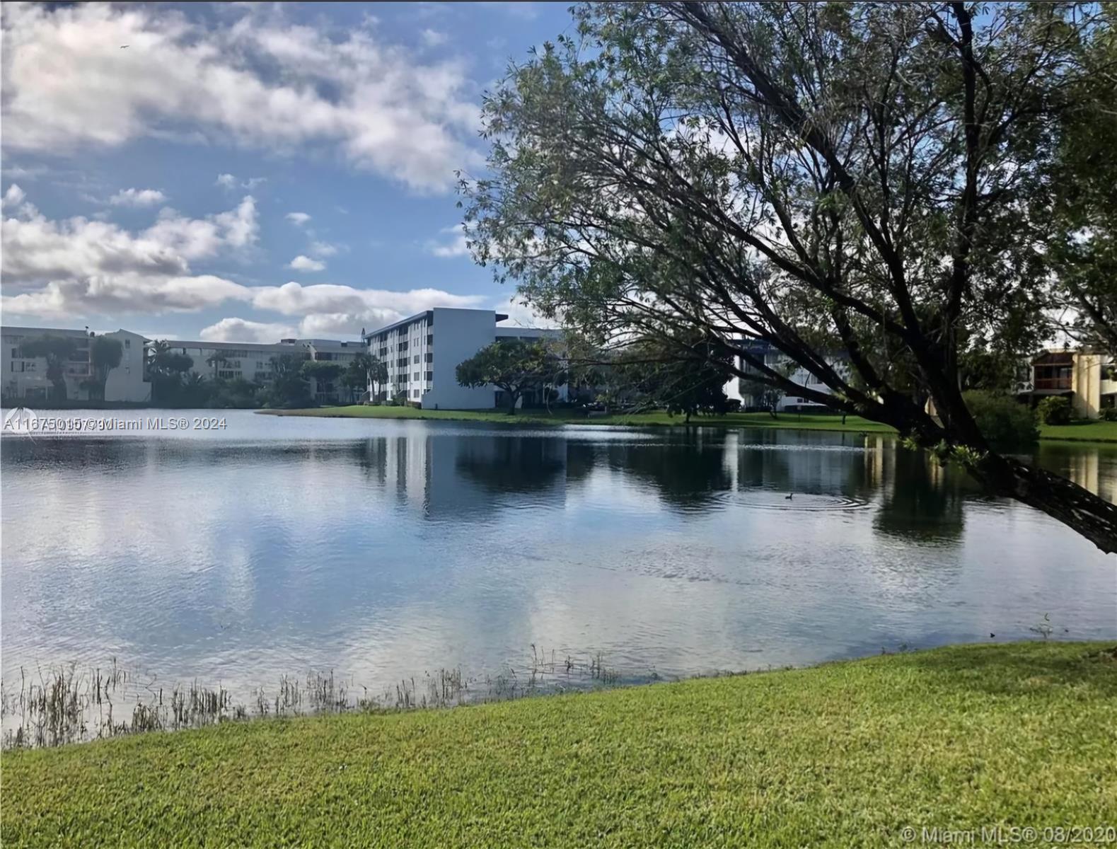 PINESIDE CONDO NO 1 - Residential