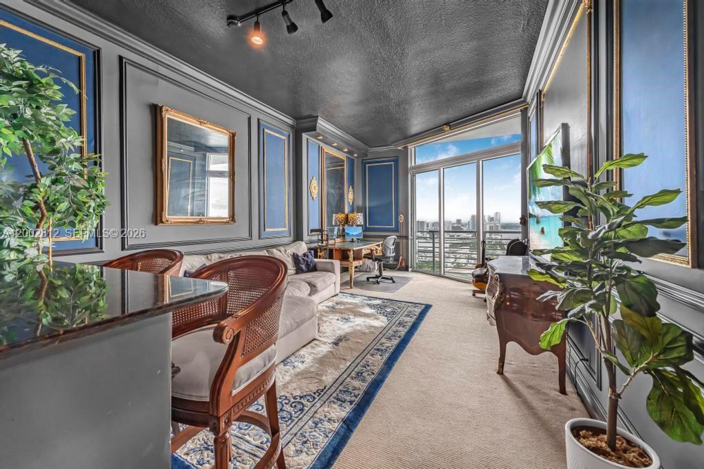 335 S Biscayne Blvd LPH-02