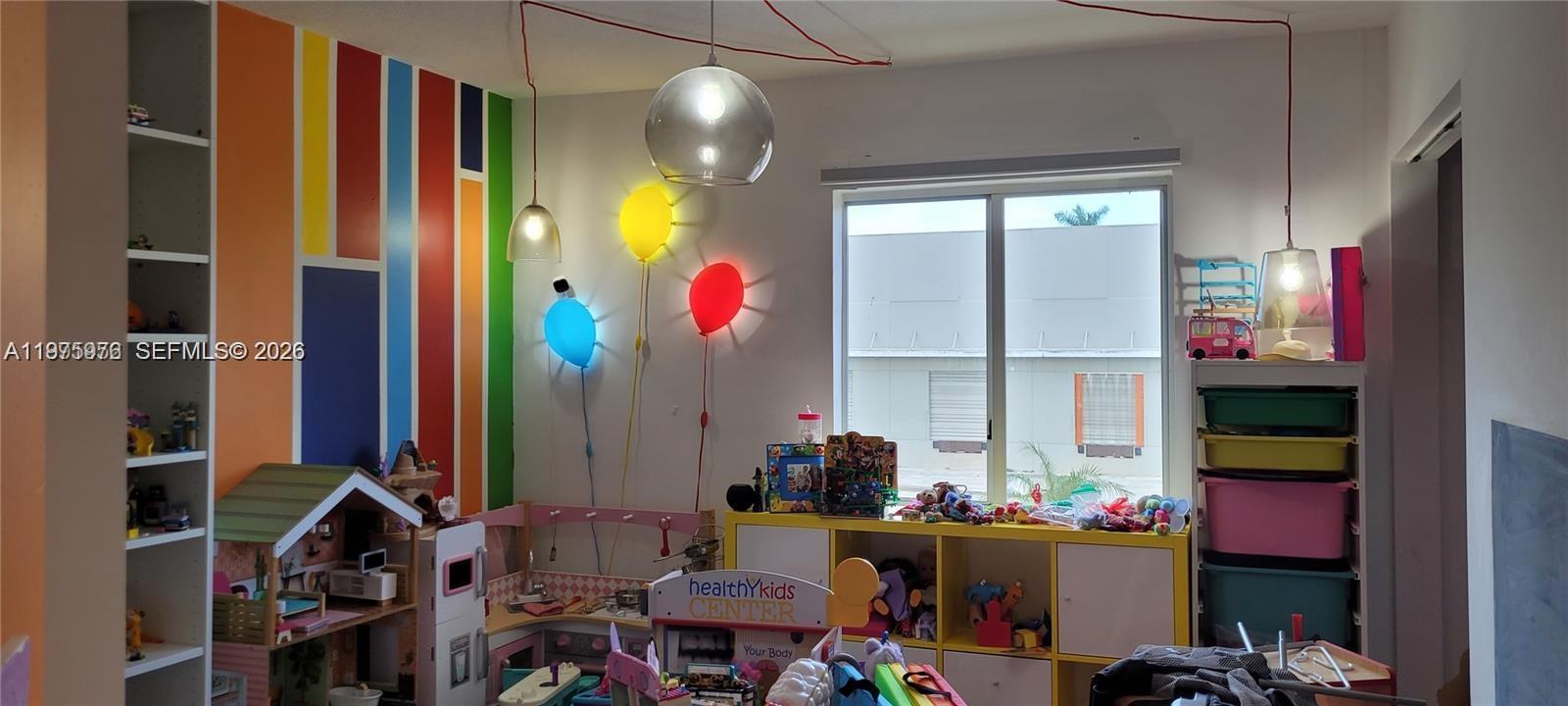 FOUR LAKES SEC 7 - Residential