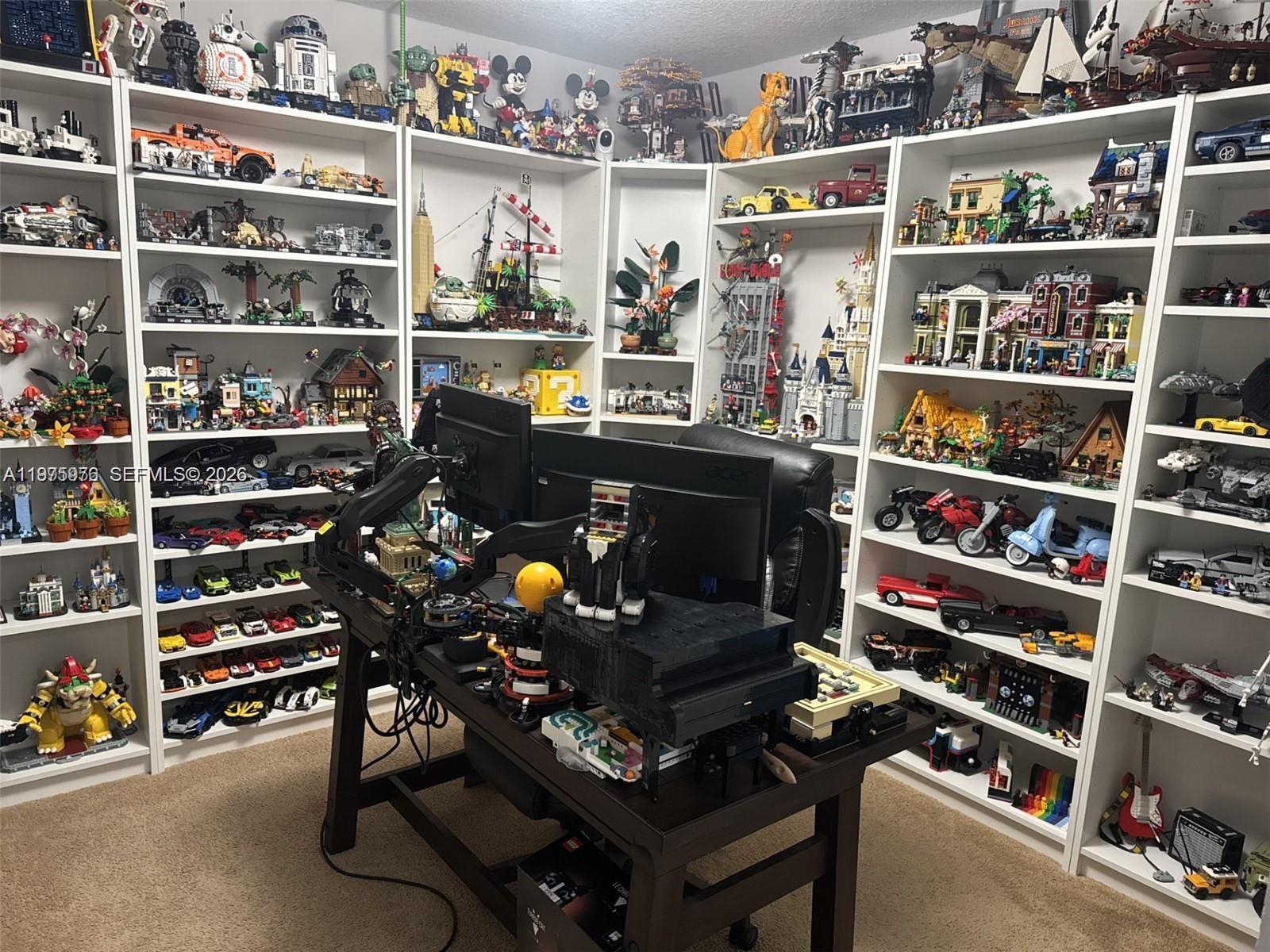 FOUR LAKES SEC 7 - Residential