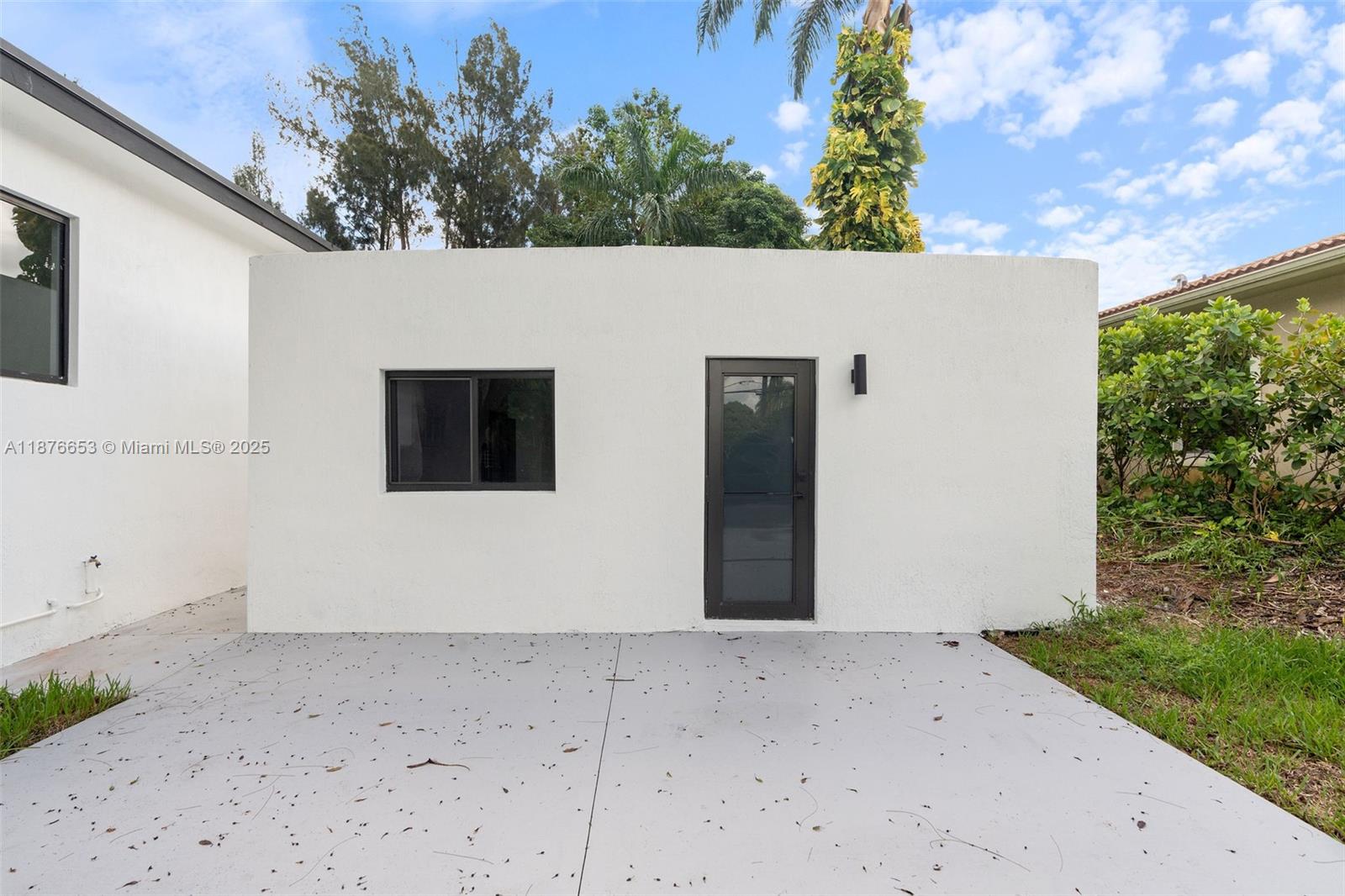 EVERGLADE LAND SALES CO R - Residential