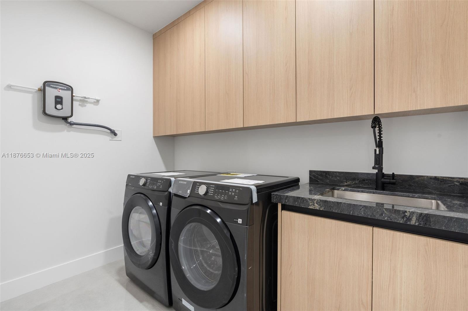 EVERGLADE LAND SALES CO R - Residential