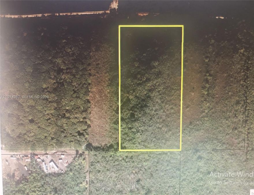 4.7 ACRES READY TO FARM OR TO BUILD
The Best price per Acre $82.97 in the area //Vacant lot with tremendous potential to build your dream home, farm, or agricultural estate. Property is part cleared , offering a clean slate ready for development. Onny a few blocks from new Lennar Del Mar Townhomes, Ideal for agricultural tax exemptions by planting crops. Located near the Redlands, perfect for a small nursery, horse stables, groves, creamery, custom home, barn or barndominium. Convenient access to Florida?s Turnpike, Krome Ave, and US-1. Close to Everglades National Park, Homestead-Miami Speedway, Biscayne National Park, local wineries, farms, and Homestead Bayfront. Rare opportunity with exceptional value in a rapidly growing area.