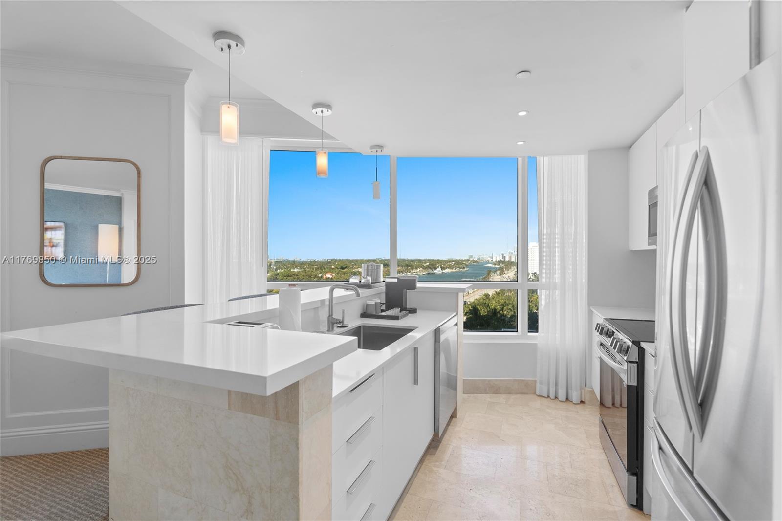 FONTAINEBLEAU II CONDO - Residential