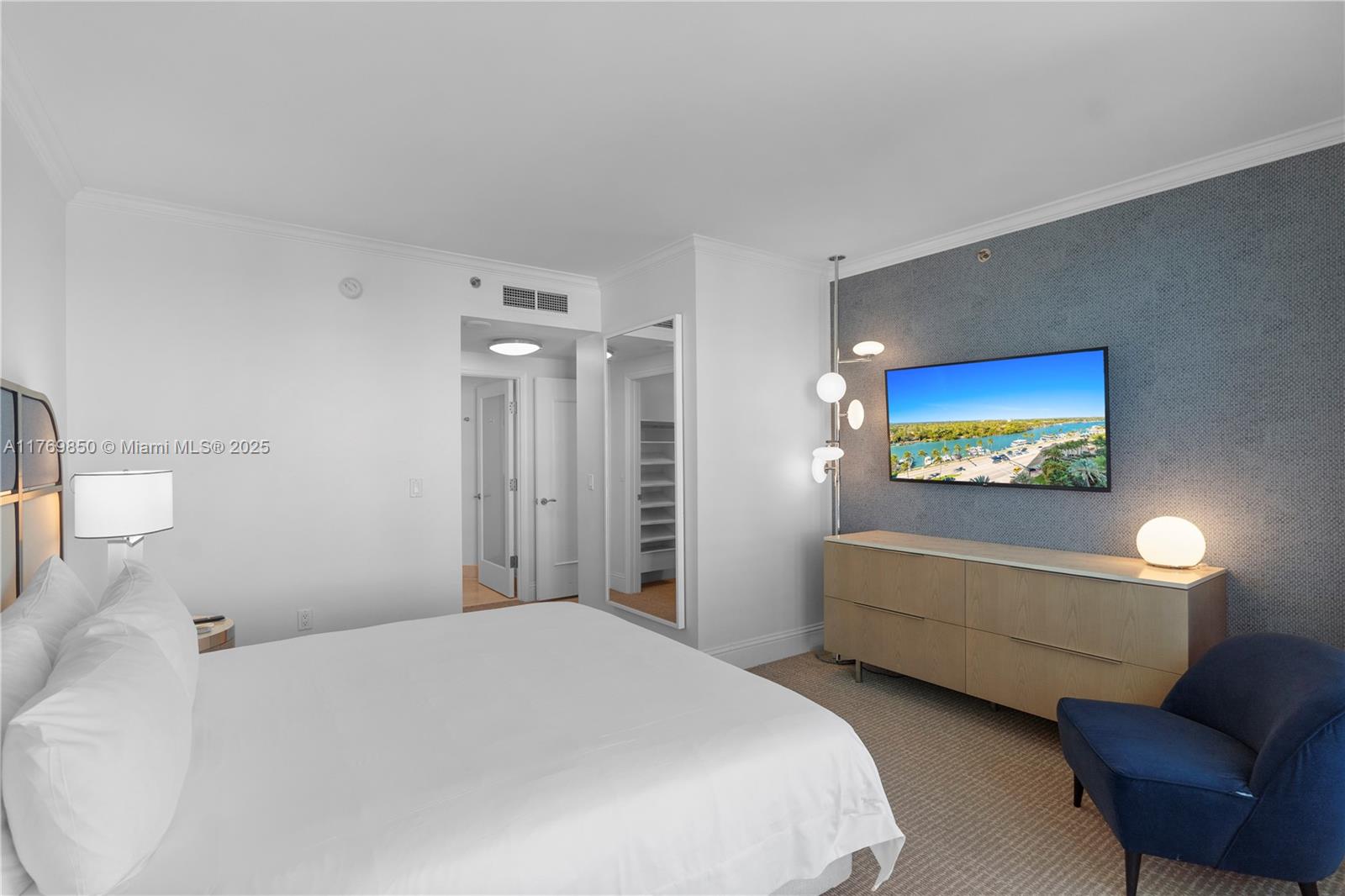 FONTAINEBLEAU II CONDO - Residential