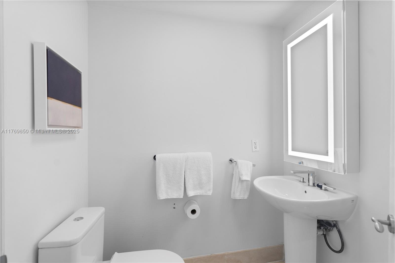 FONTAINEBLEAU II CONDO - Residential