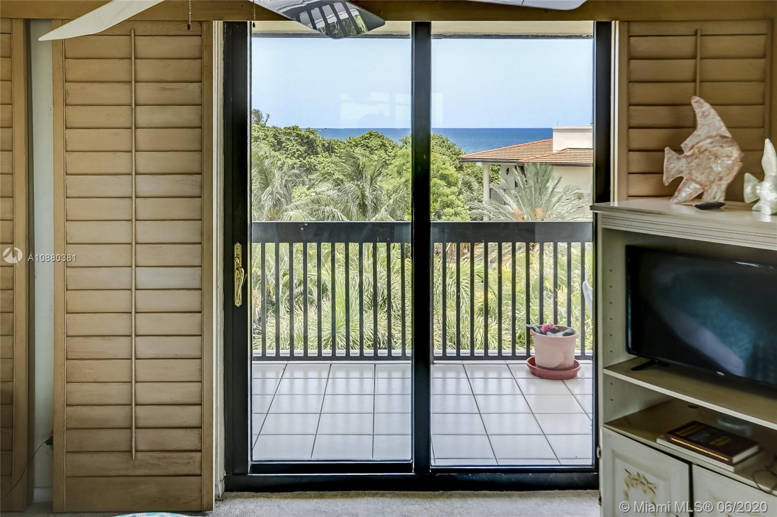 NORTH BEACH CONDO - Residential