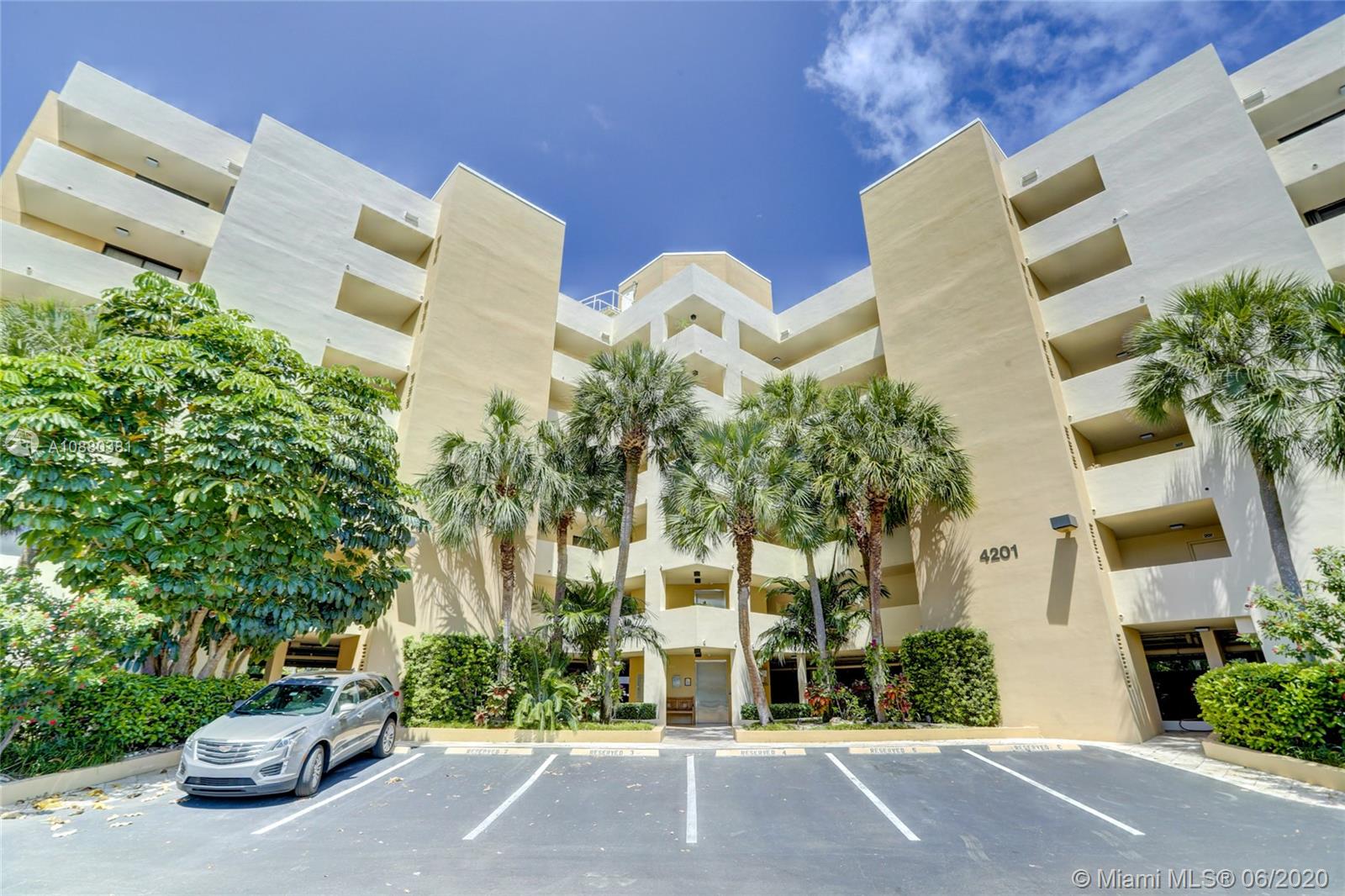 NORTH BEACH CONDO - Residential