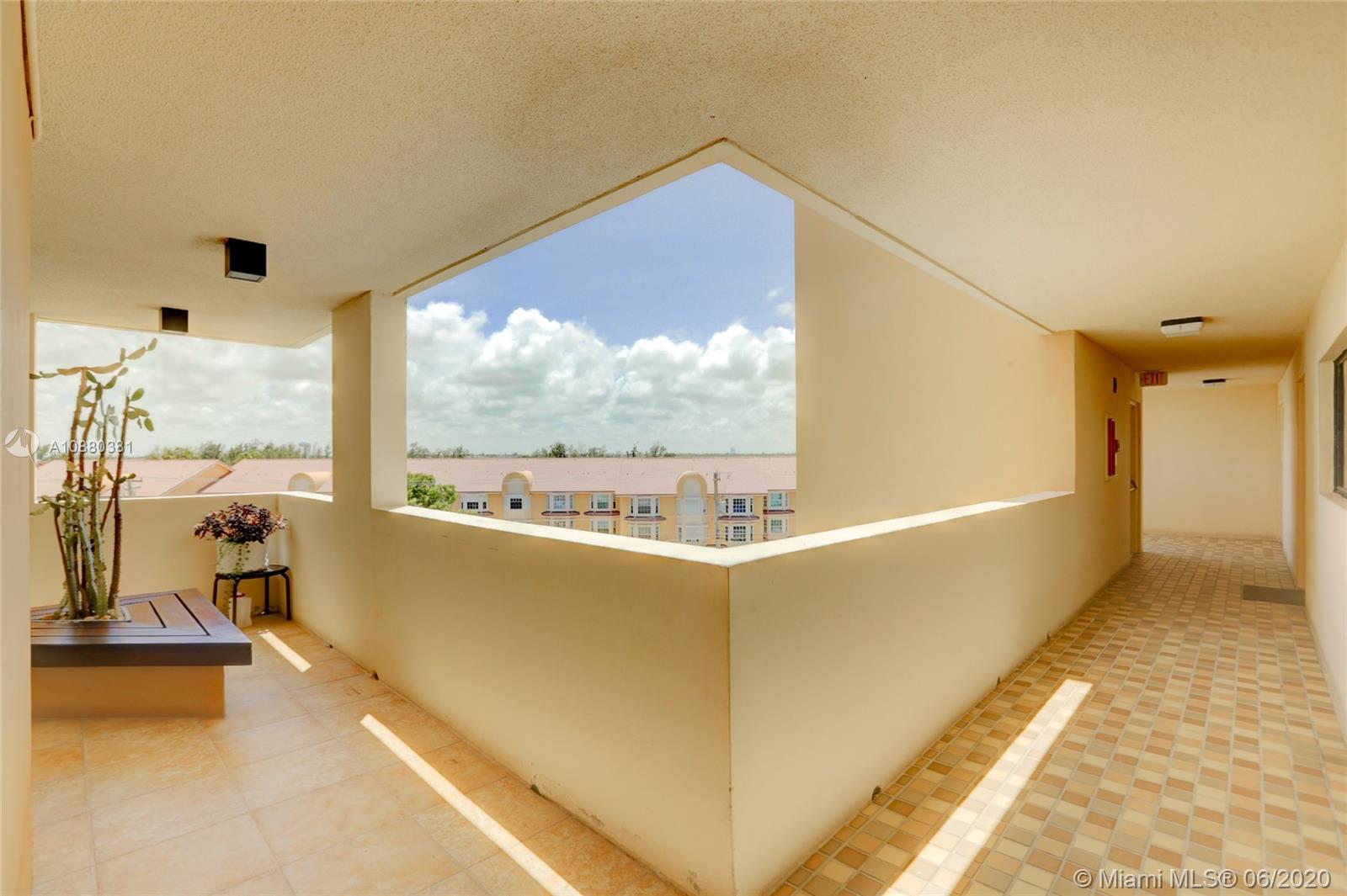 NORTH BEACH CONDO - Residential