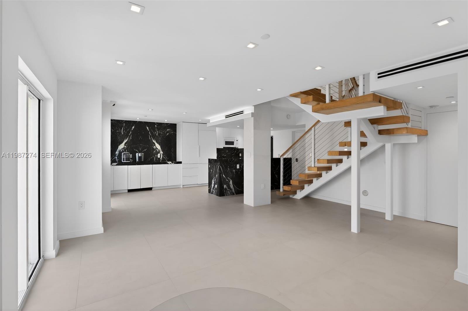 120 Jefferson Ave 12009