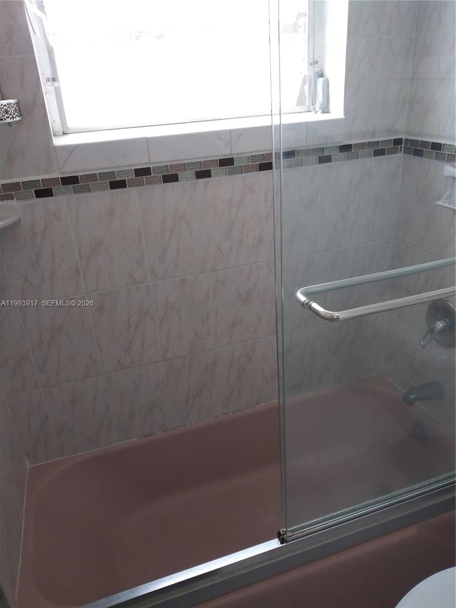 ELDORADO COUNTRY CLUB TOW - Residential Lease