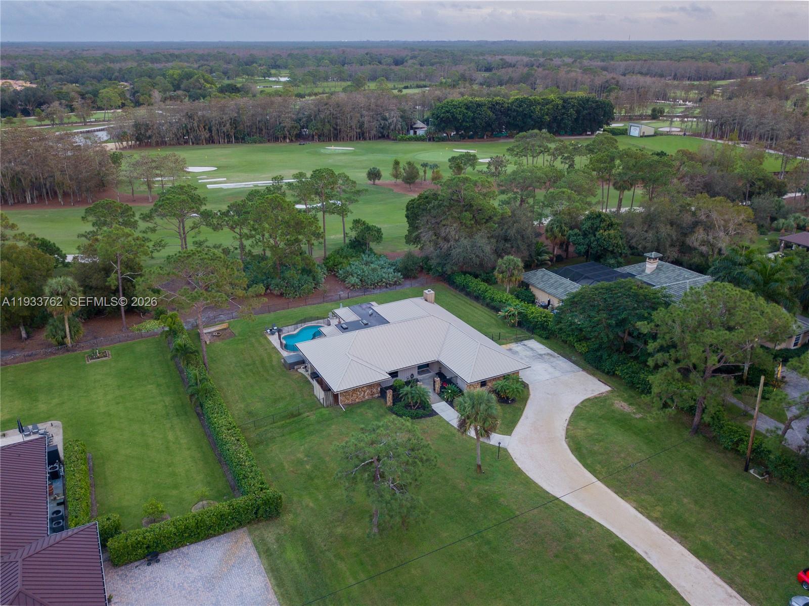 THE LINKS - Residential