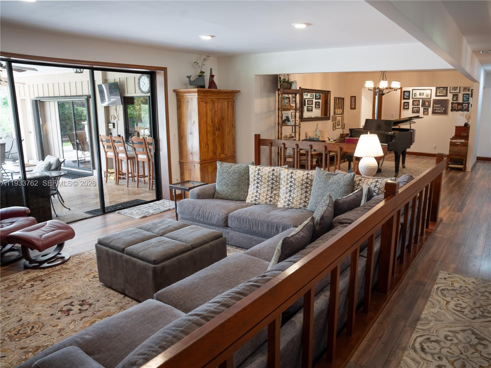 THE LINKS - Residential