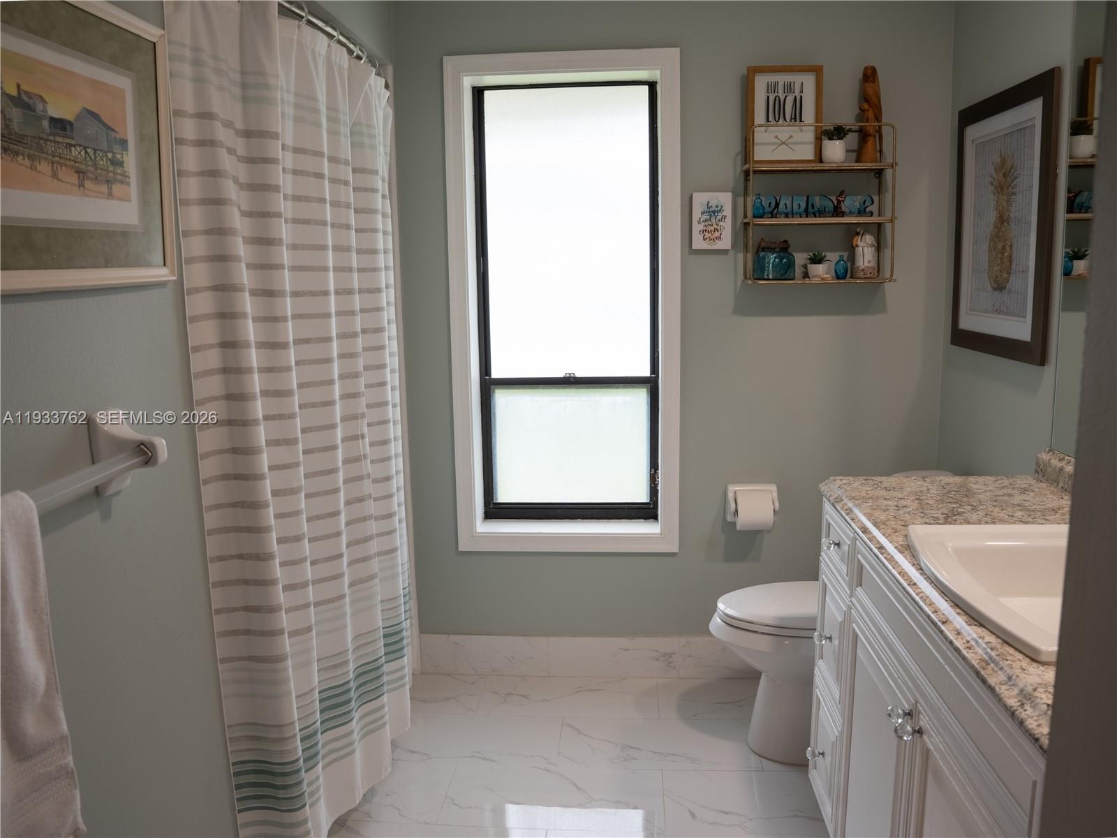 THE LINKS - Residential