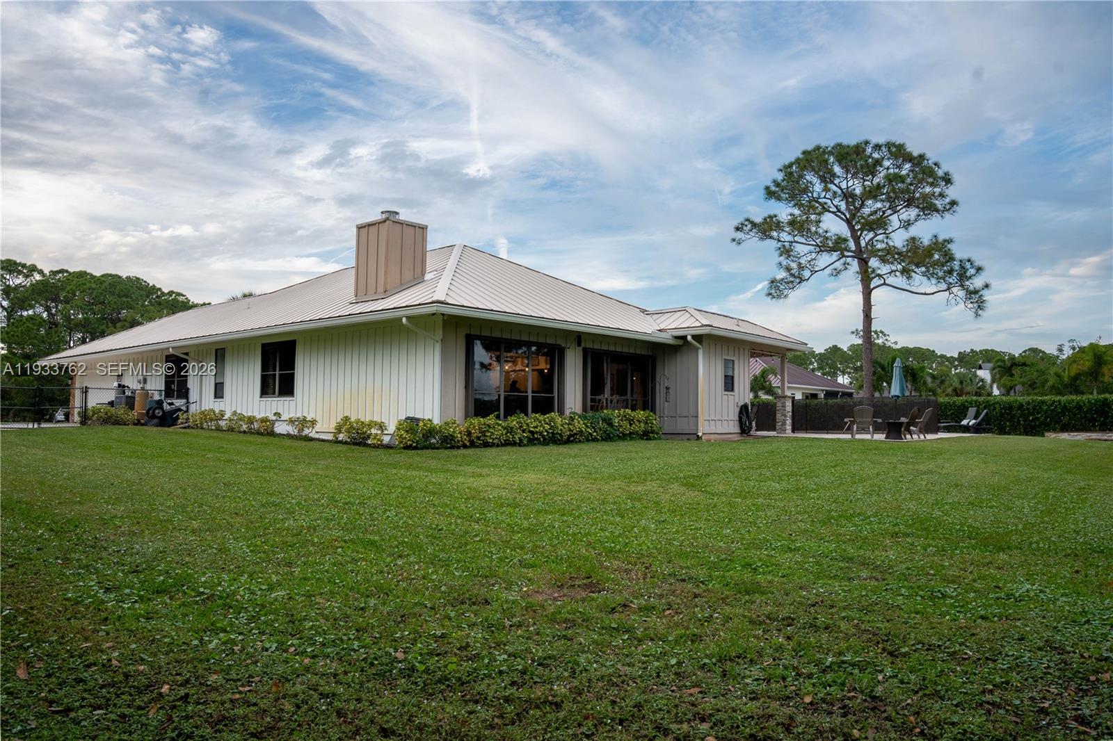 THE LINKS - Residential