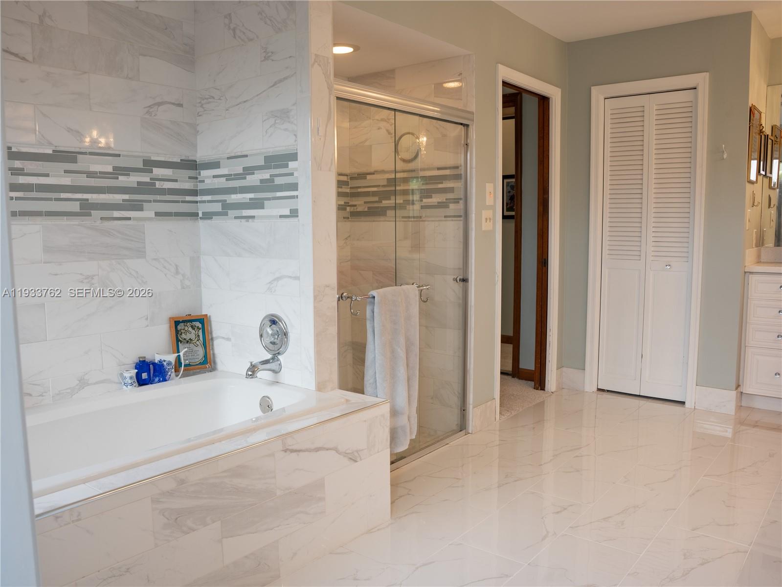 THE LINKS - Residential