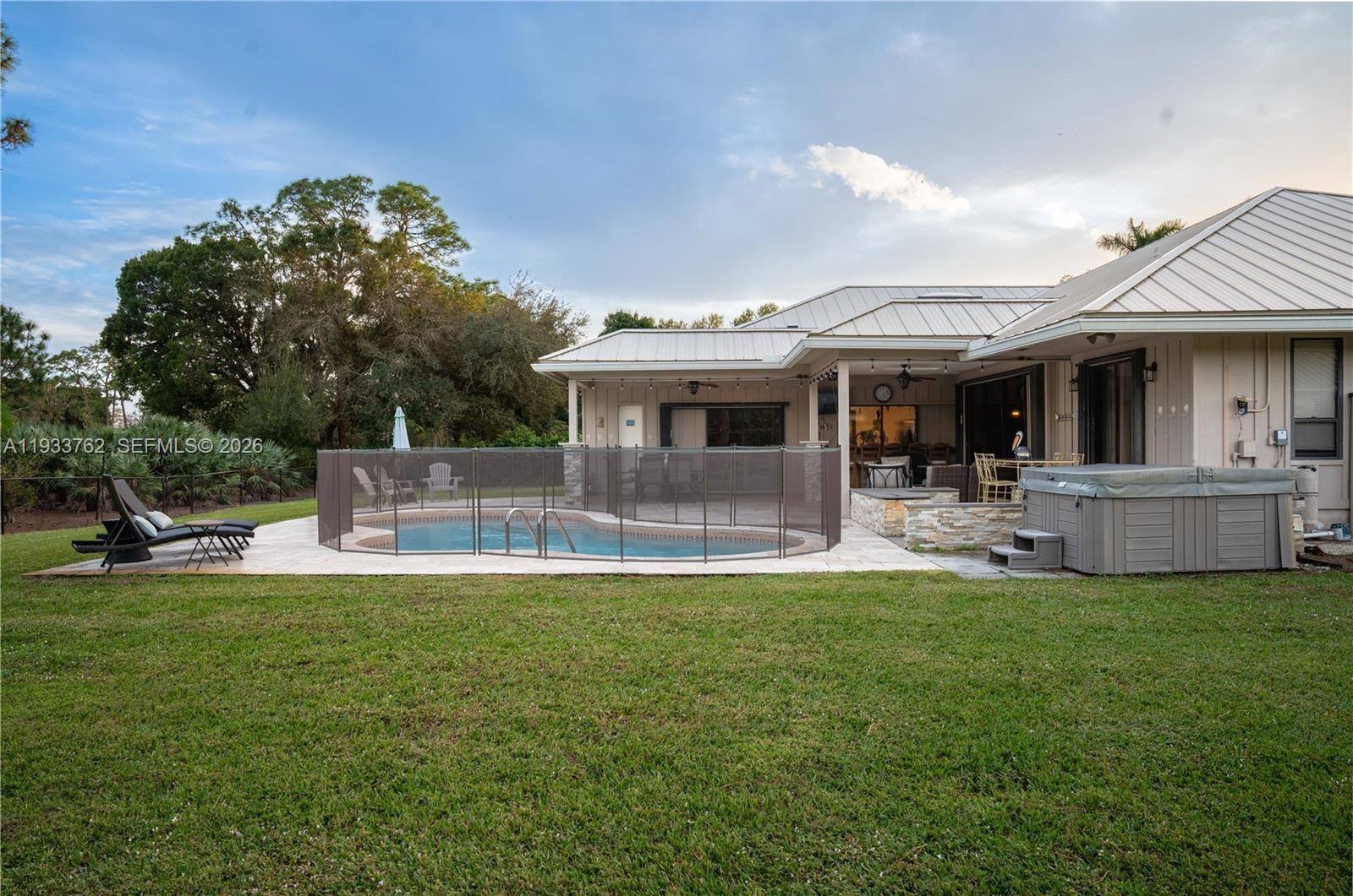 THE LINKS - Residential