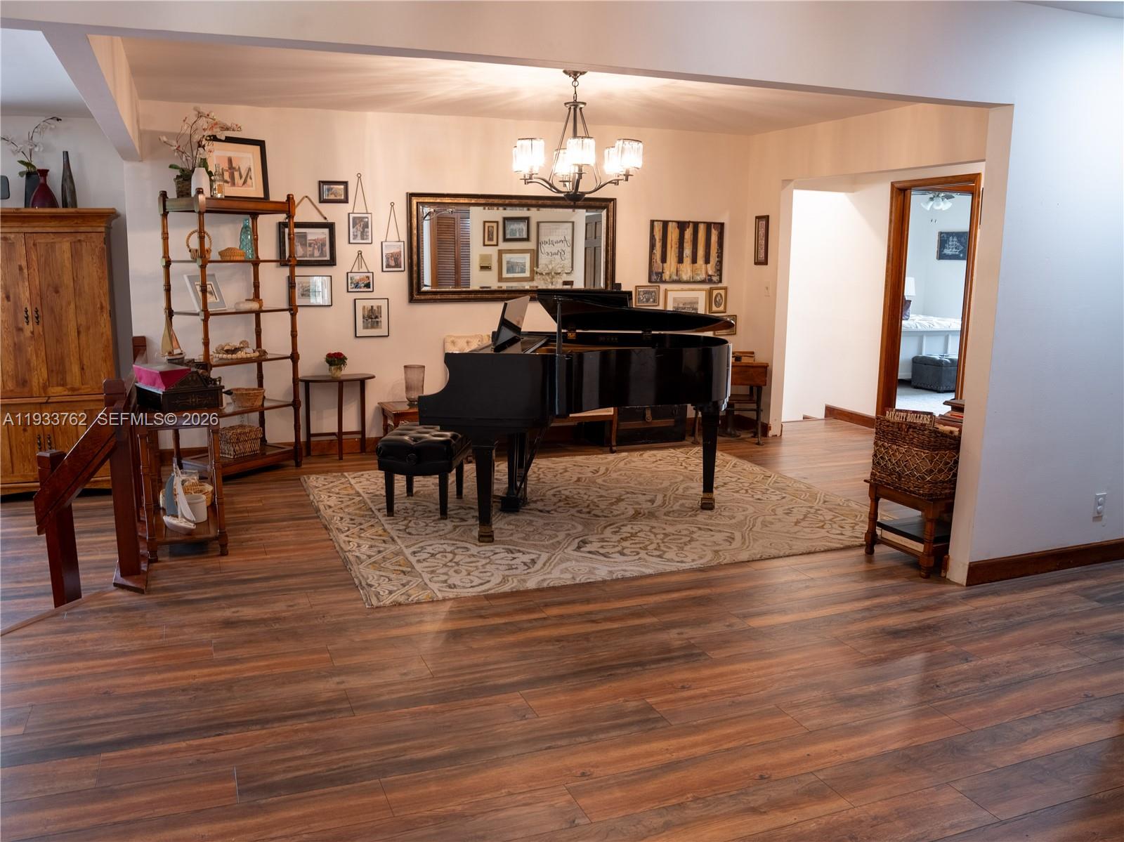 THE LINKS - Residential