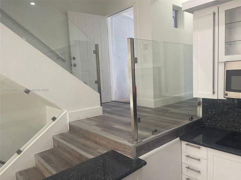 2418 NE 135th St 2418 North Miami FL 33181