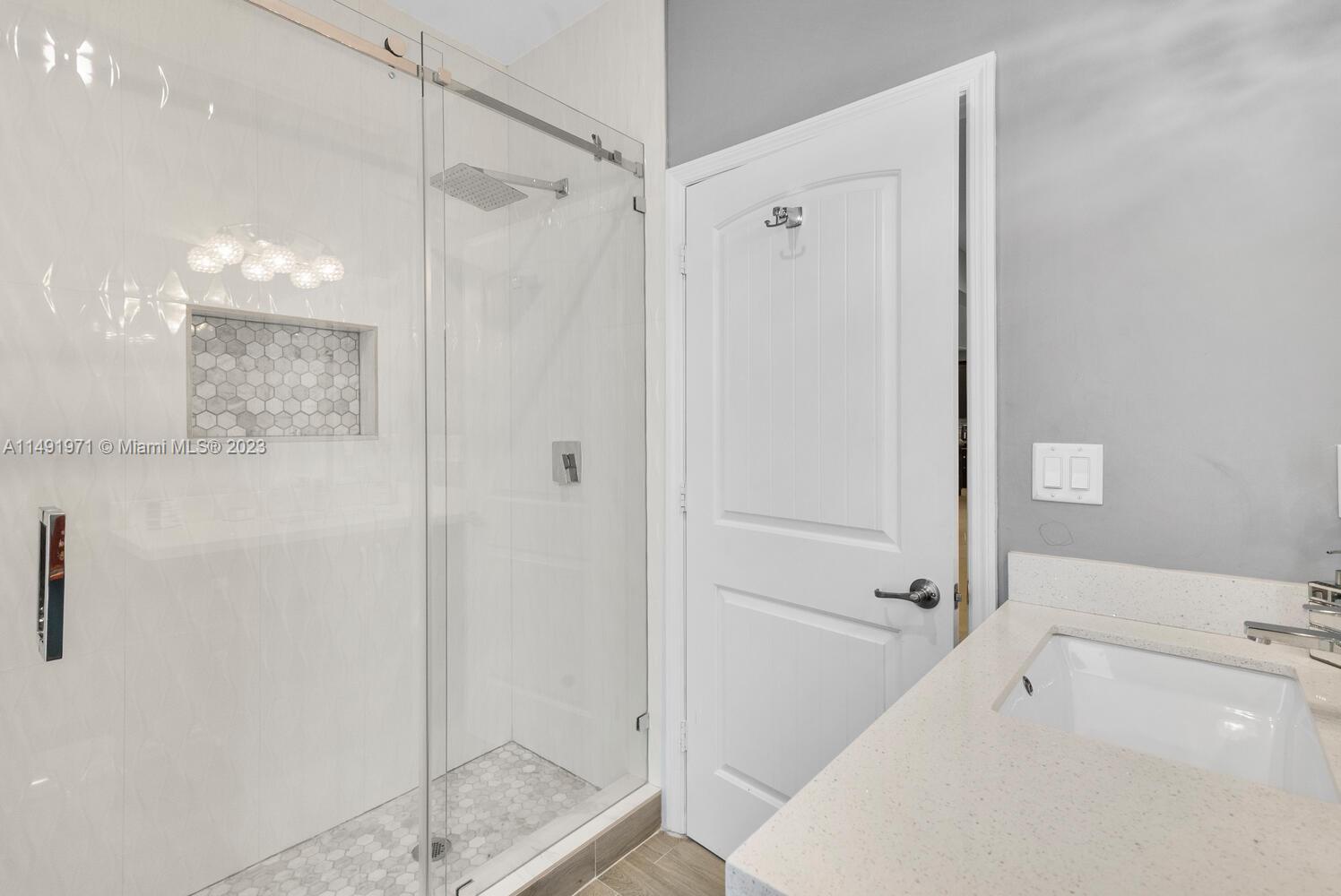 BONITA GRAND ESTATES SOUT - Residential