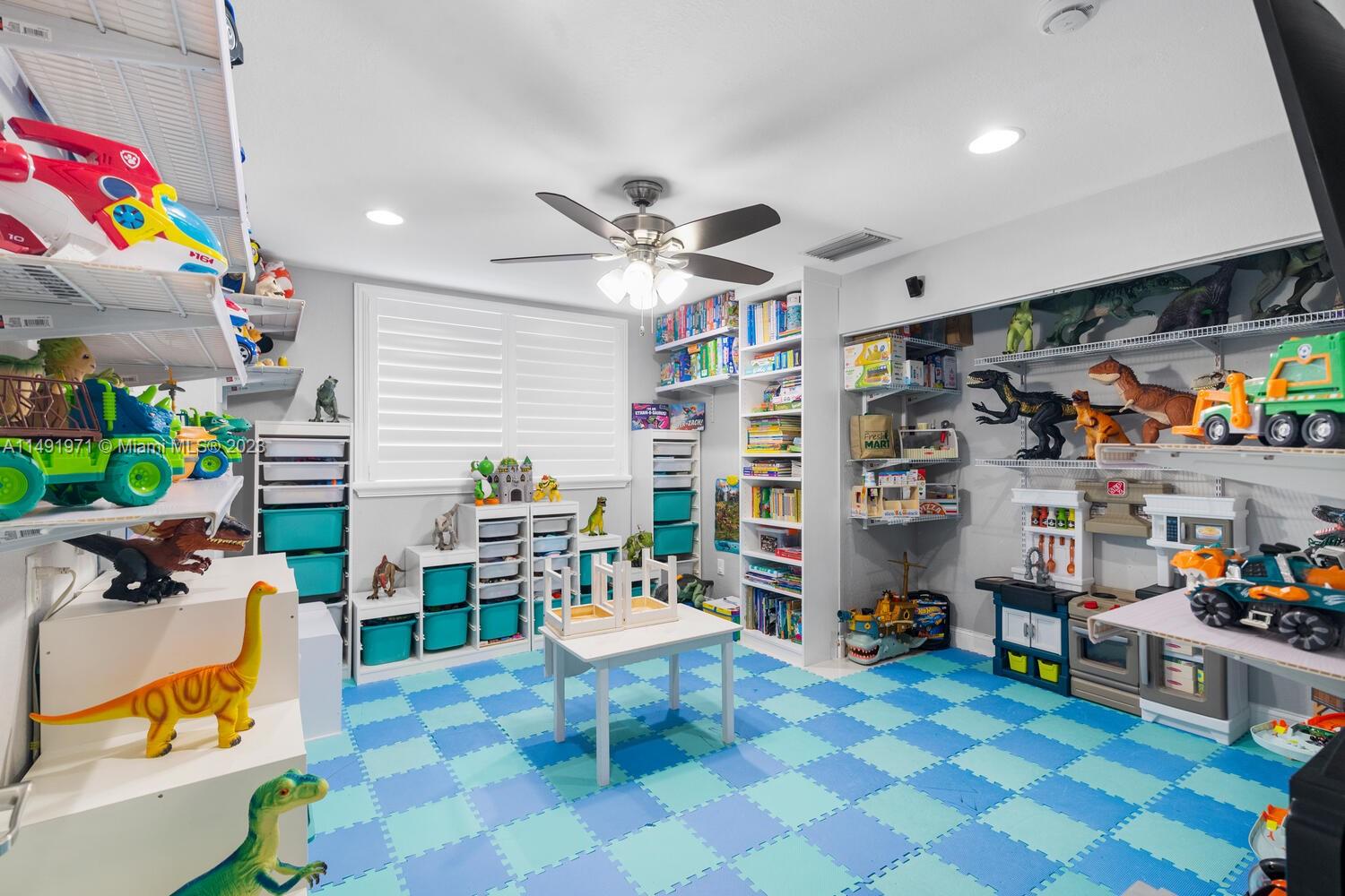 BONITA GRAND ESTATES SOUT - Residential