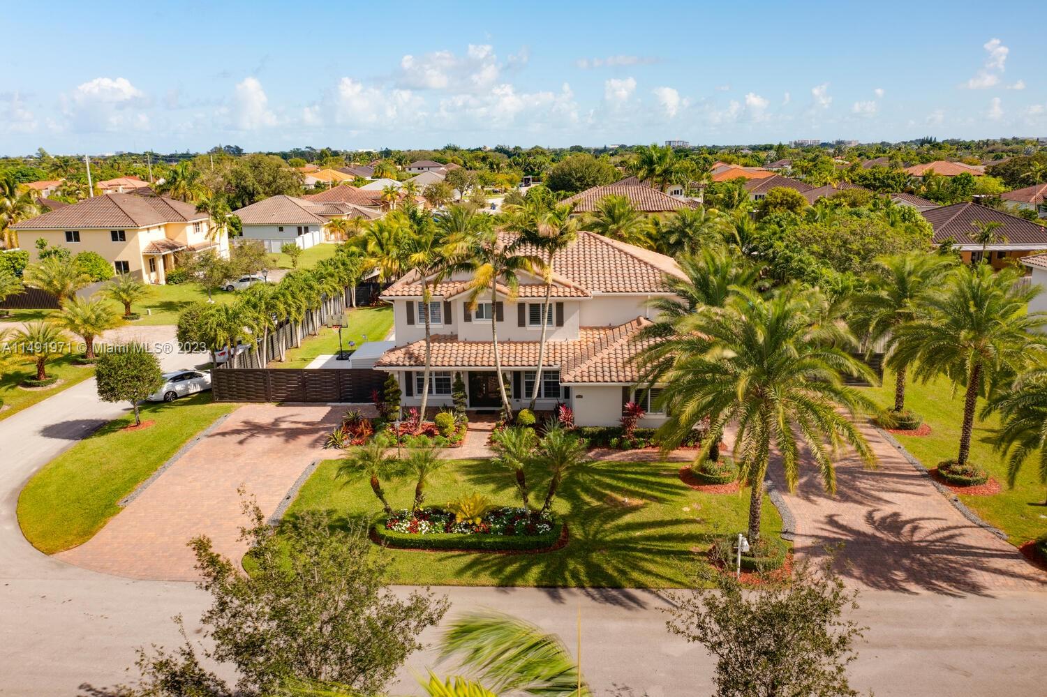 BONITA GRAND ESTATES SOUT - Residential