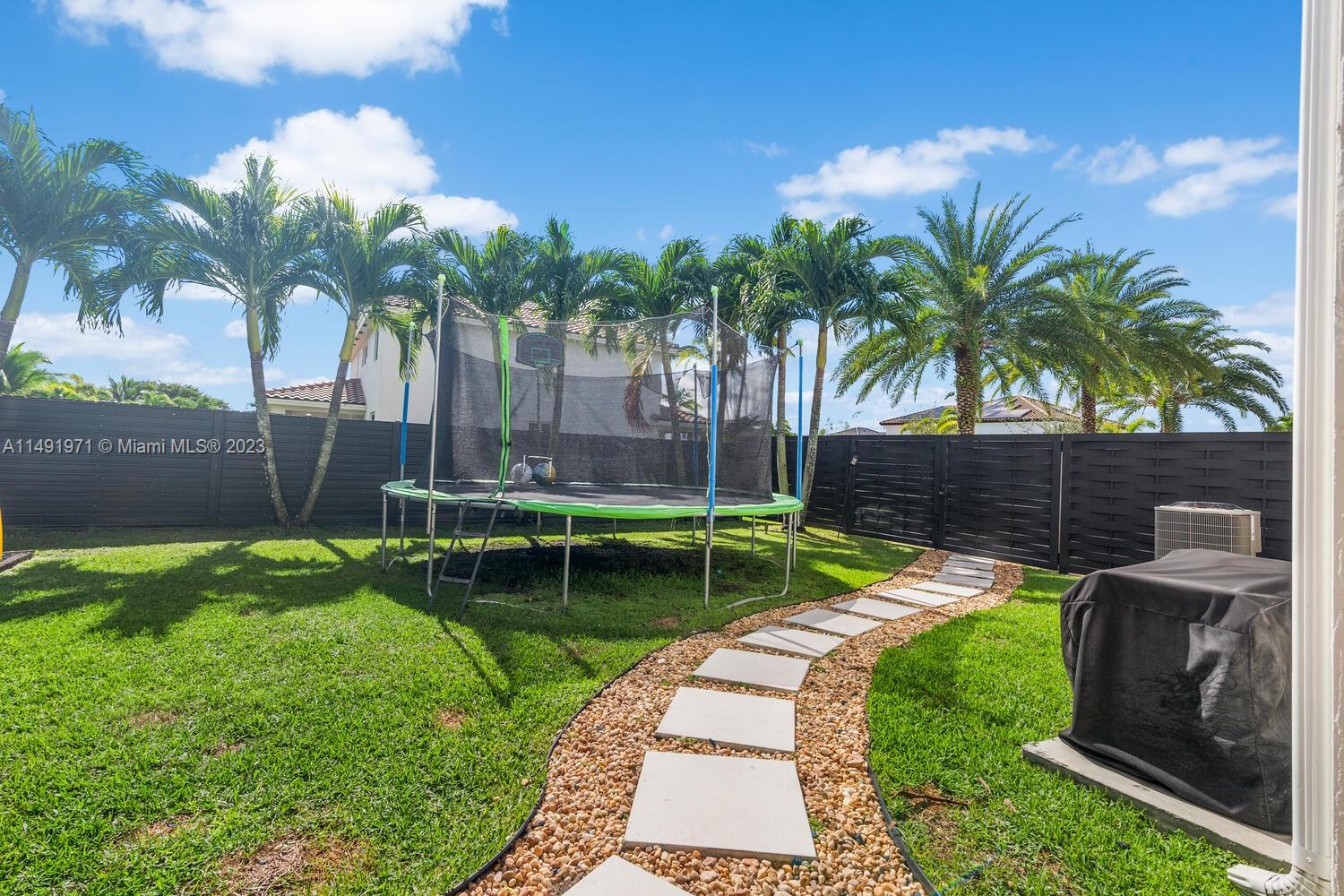 BONITA GRAND ESTATES SOUT - Residential