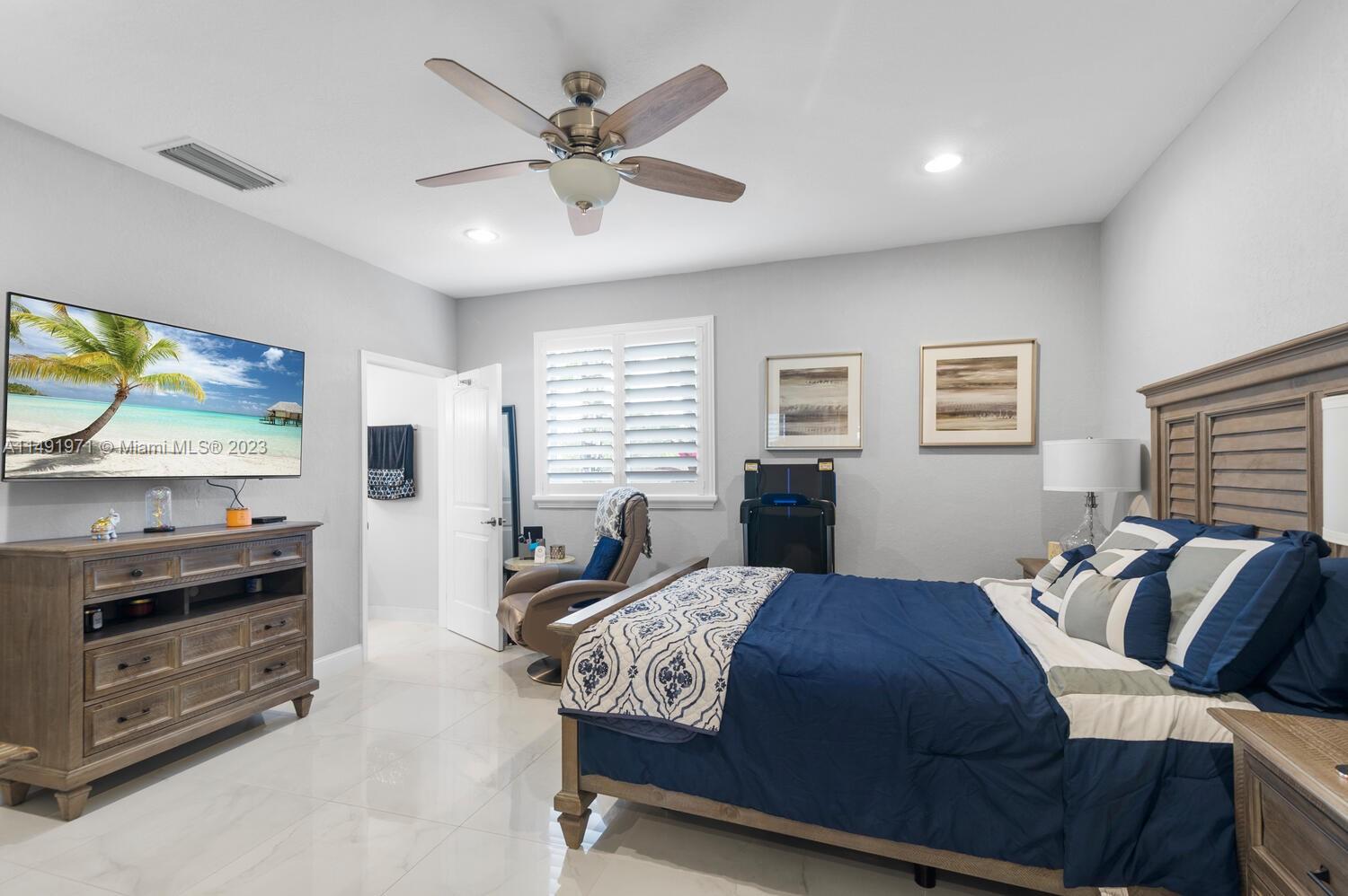 BONITA GRAND ESTATES SOUT - Residential