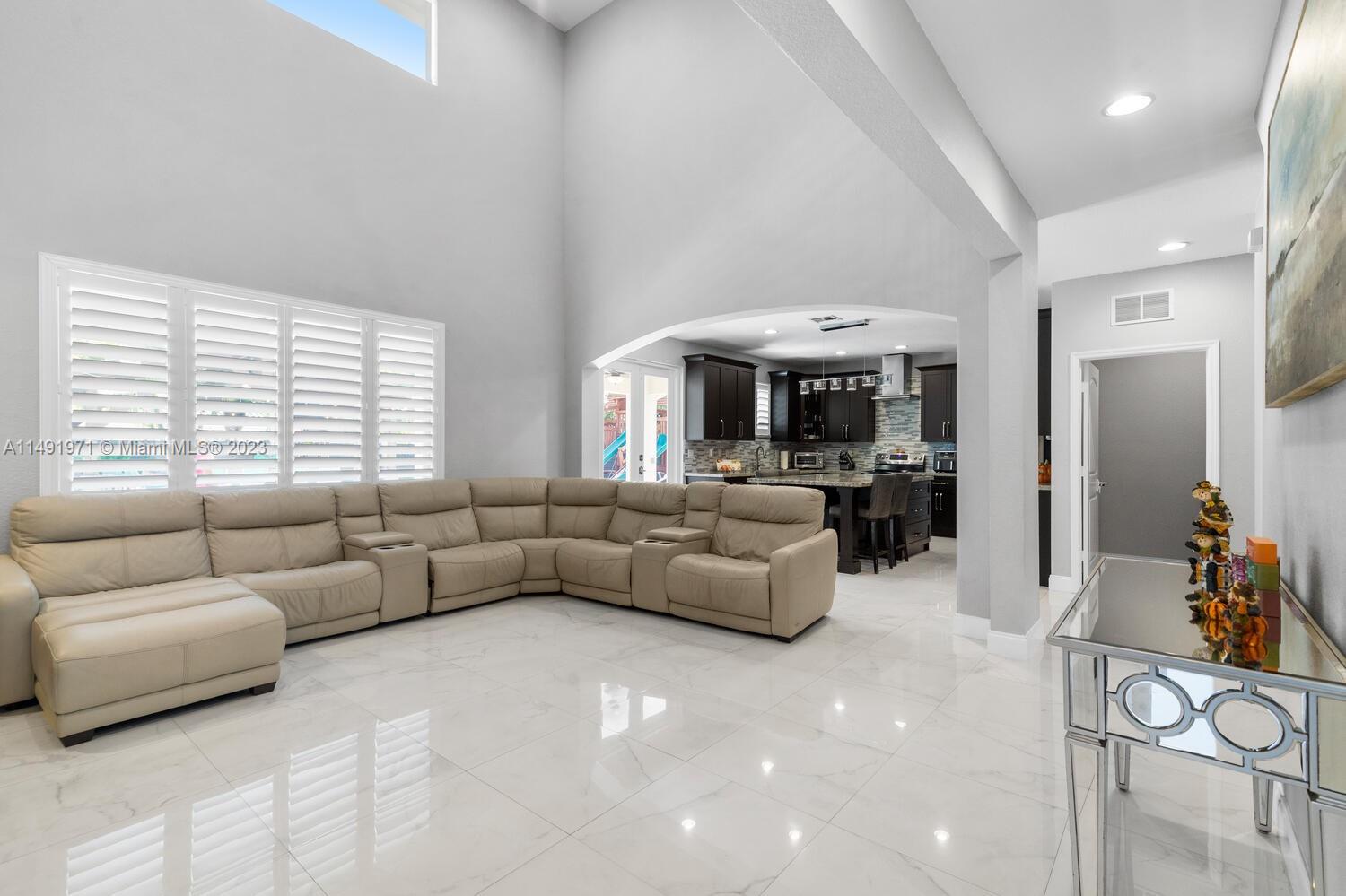 BONITA GRAND ESTATES SOUT - Residential