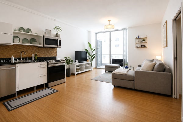 690 SW 1ST CT APT 1528, MIAMI, FL 33130 - Image 0dc45de809af7e52ca76f2856e27a342/1615501378