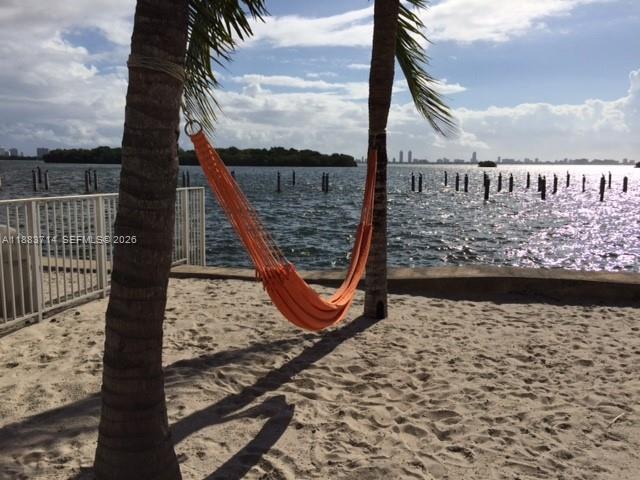 NIRVANA CONDO NO ONE COND - Residential