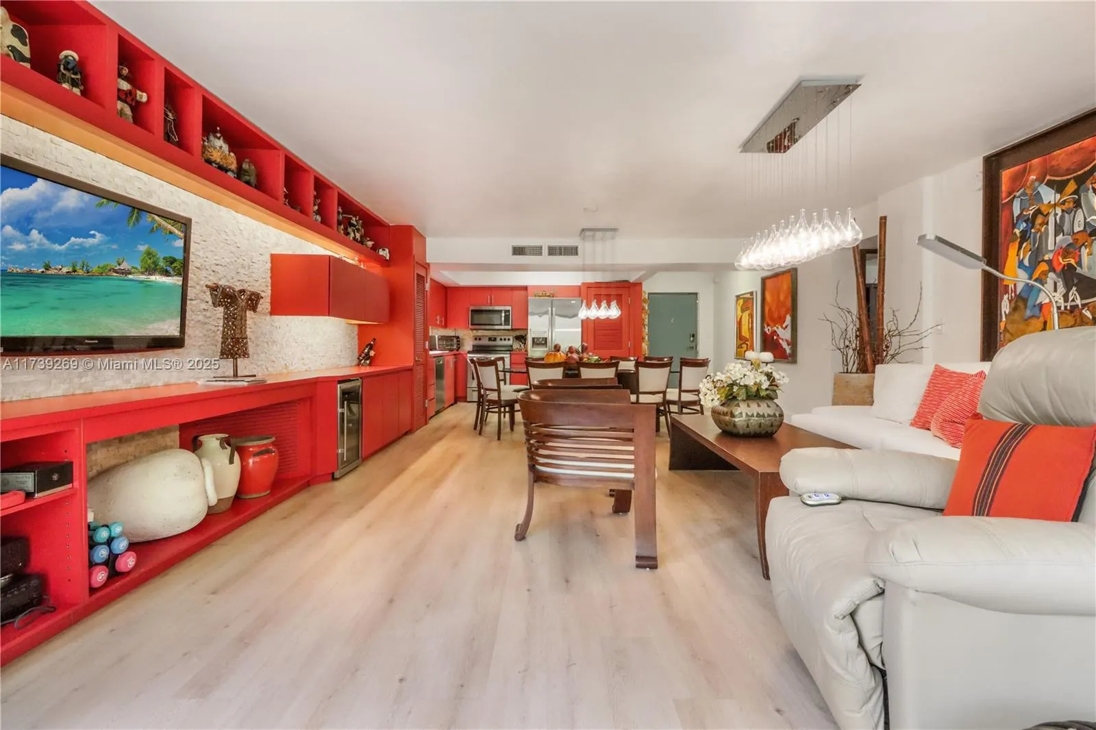 Key Biscayne, Florida 33149, United States, 3 Bedrooms Bedrooms, ,2 BathroomsBathrooms,Residential,Active,9149