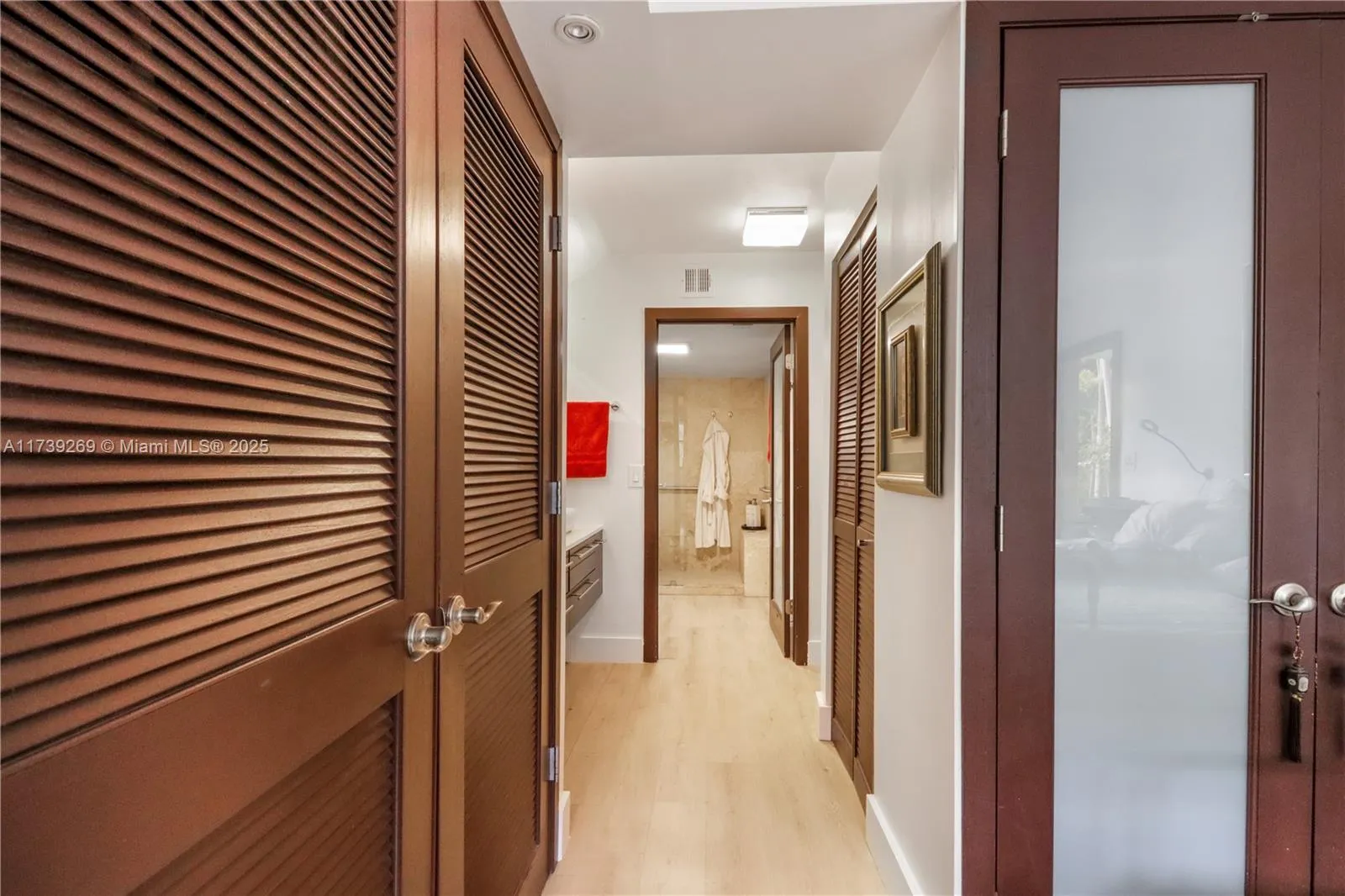 Key Biscayne, Florida 33149, United States, 3 Bedrooms Bedrooms, ,2 BathroomsBathrooms,Residential,Active,9149