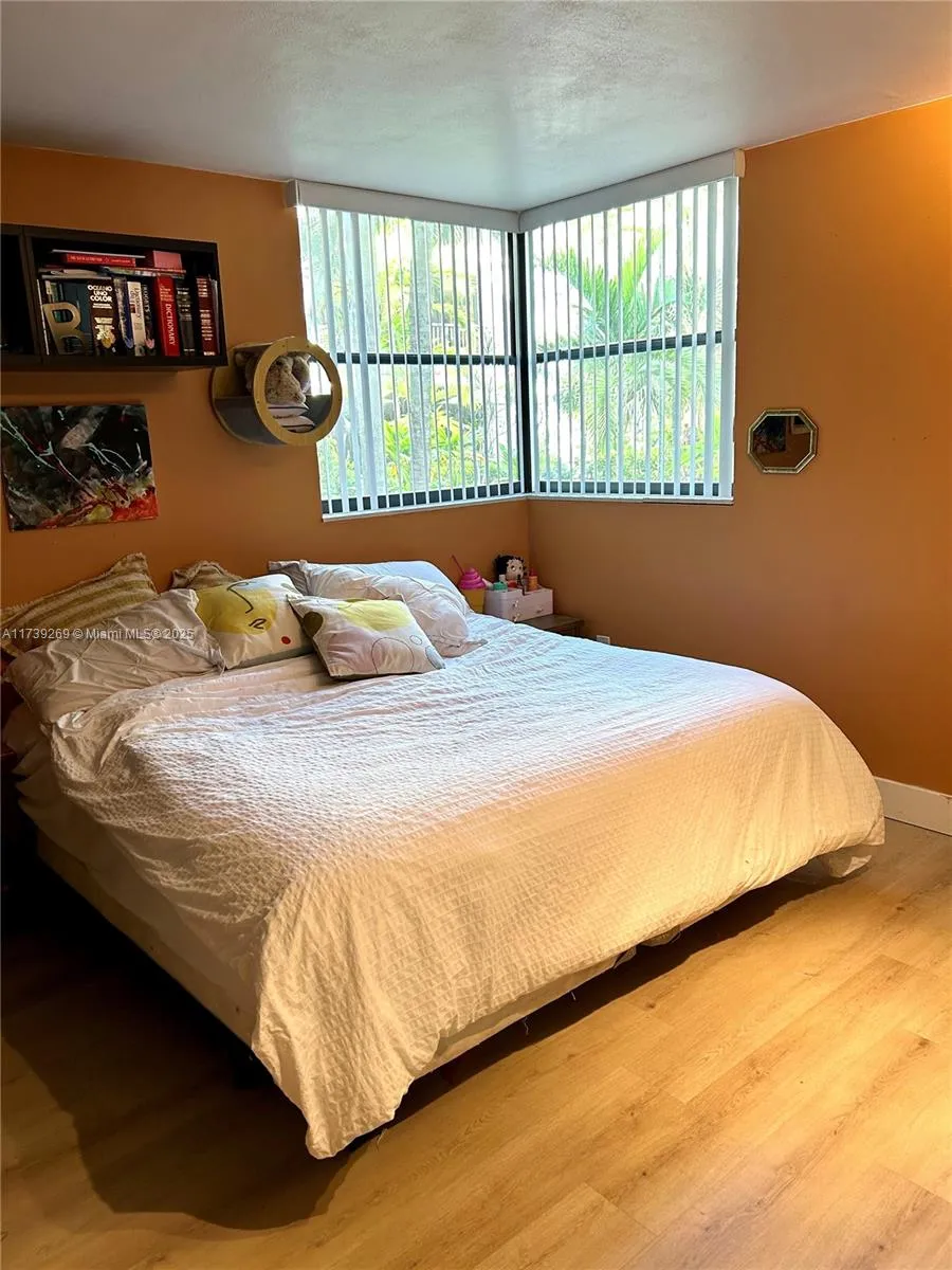 Key Biscayne, Florida 33149, United States, 3 Bedrooms Bedrooms, ,2 BathroomsBathrooms,Residential,Active,9149