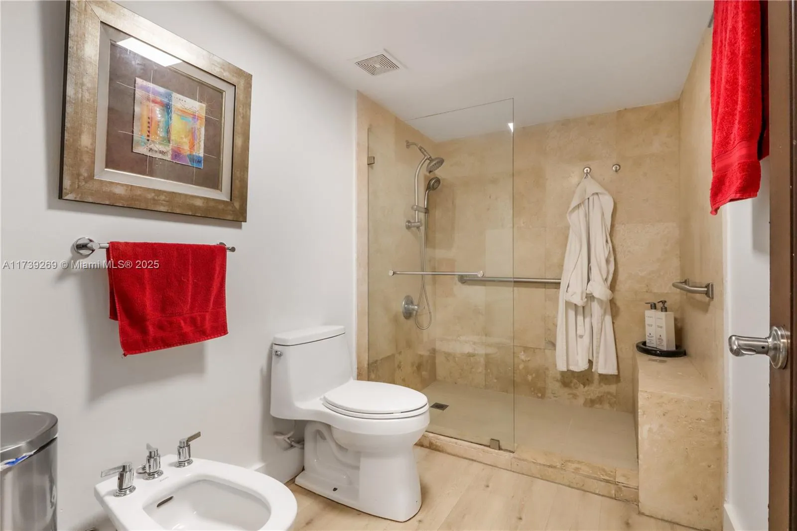 Key Biscayne, Florida 33149, United States, 3 Bedrooms Bedrooms, ,2 BathroomsBathrooms,Residential,Active,9149