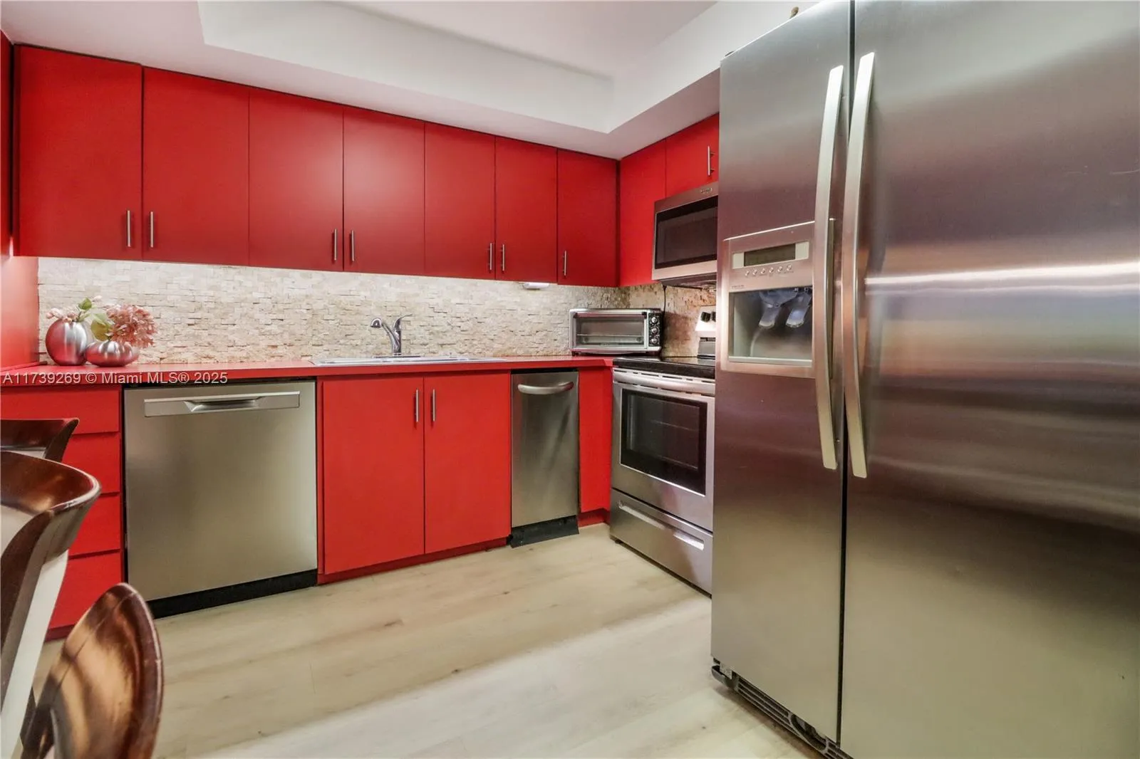 Key Biscayne, Florida 33149, United States, 3 Bedrooms Bedrooms, ,2 BathroomsBathrooms,Residential,Active,9149