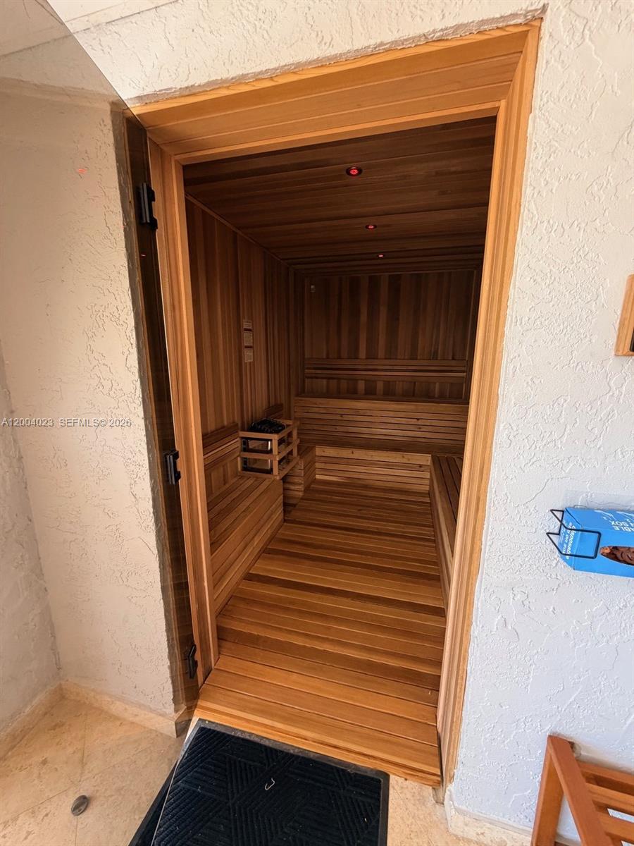 100 Edgewater Dr 312