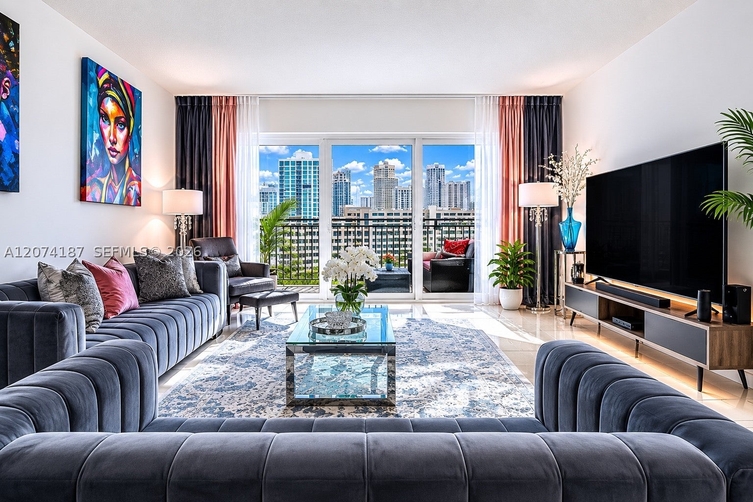 300 Bayview Dr 807