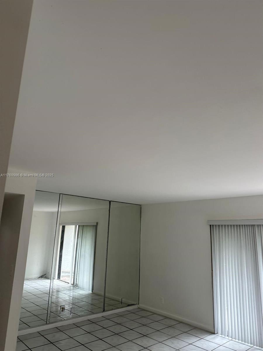 PRESIDENTIAL GOLFVIEW CON - Residential