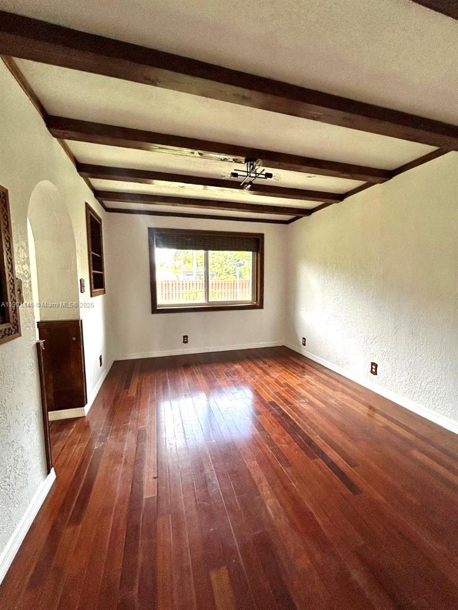 LAUDERDALE VILLAS - Residential Lease