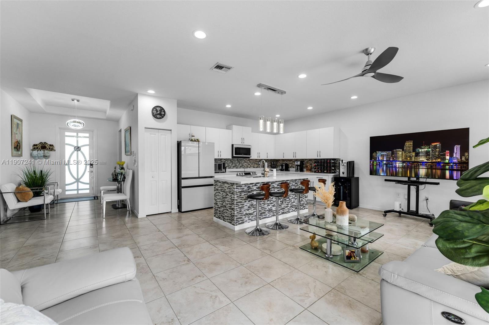 A H AT TURNPIKE SOUTH SEC - Residential