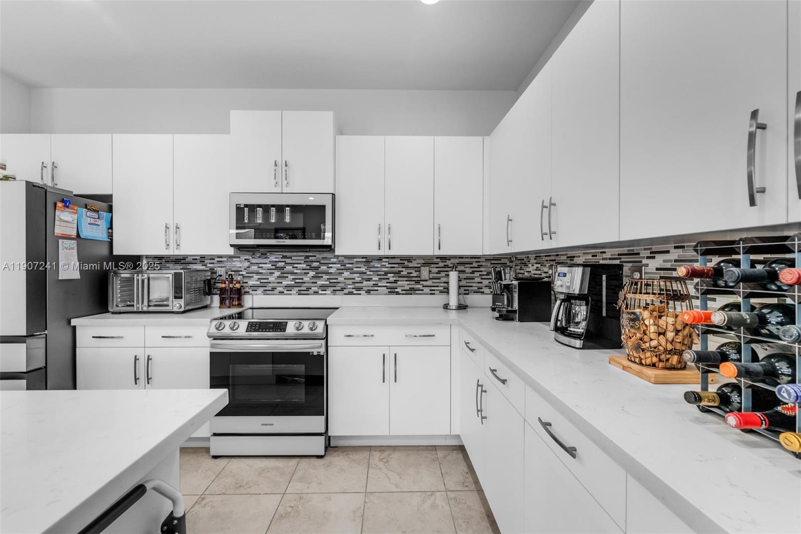 A H AT TURNPIKE SOUTH SEC - Residential