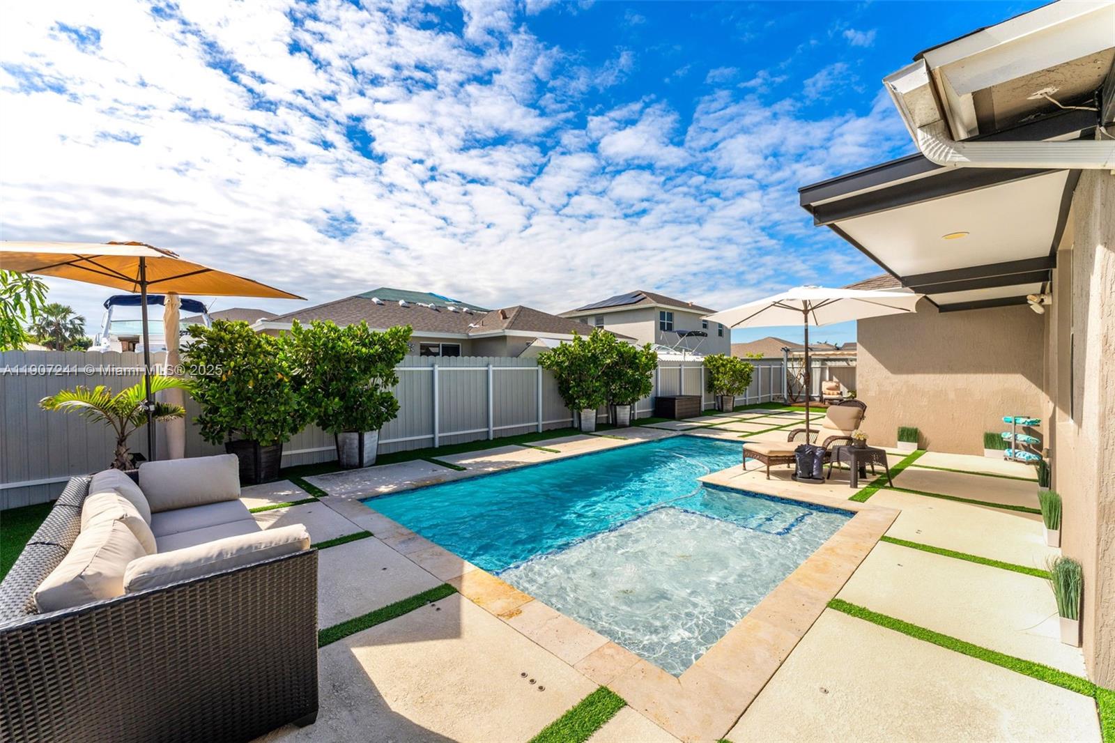 A H AT TURNPIKE SOUTH SEC - Residential