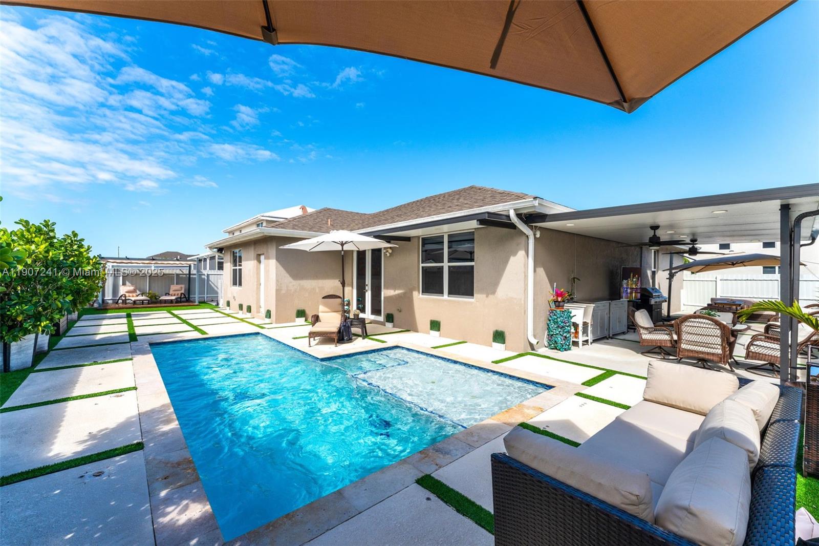 A H AT TURNPIKE SOUTH SEC - Residential