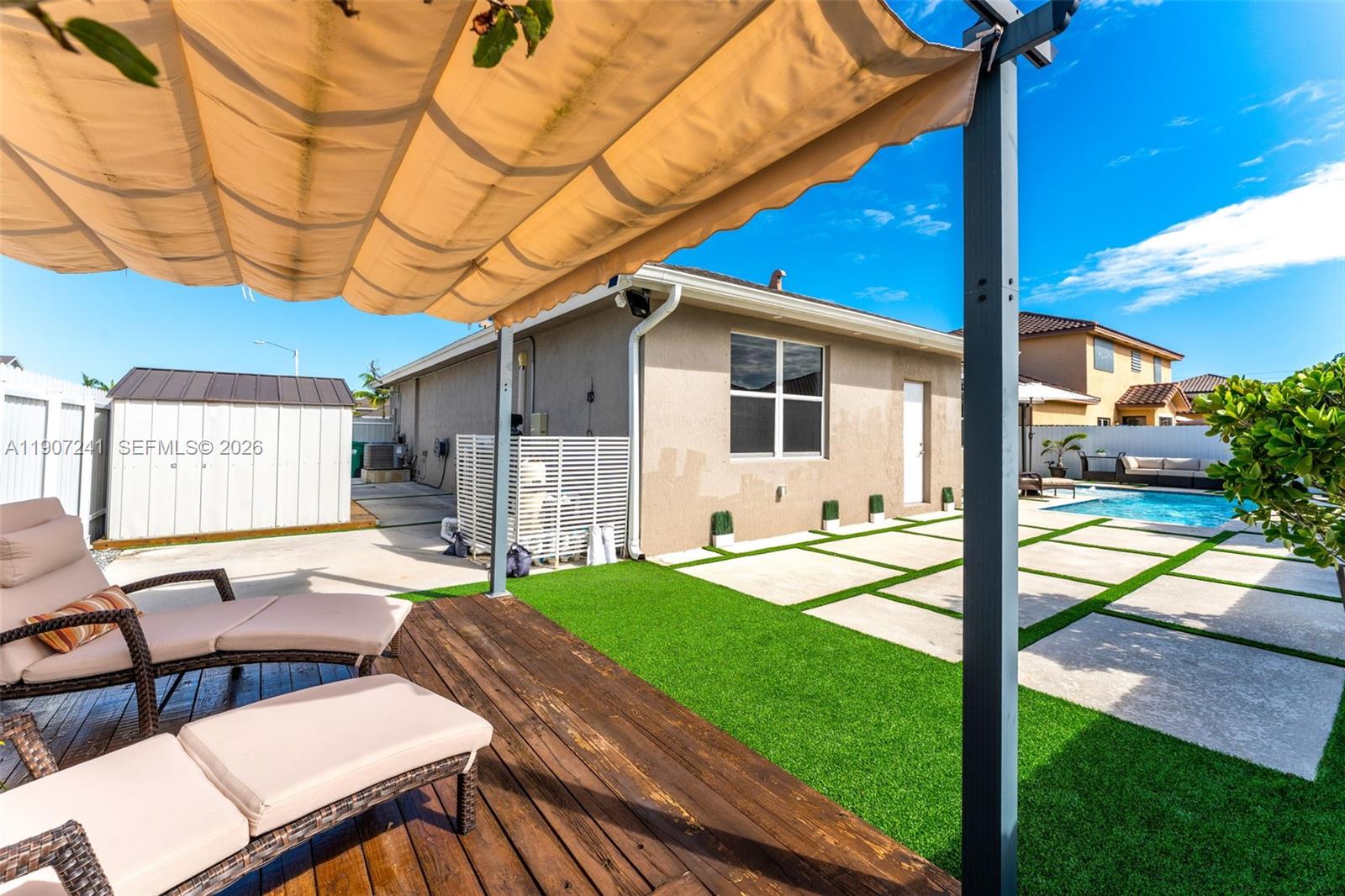 A H AT TURNPIKE SOUTH SEC - Residential